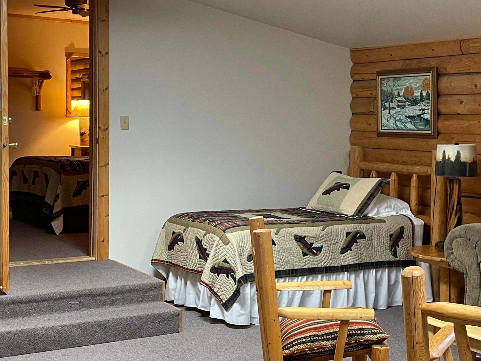 Inn On The Beartooth B&B Ред Лодж Екстериор снимка
