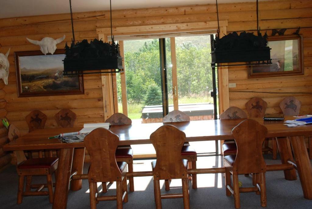 Inn On The Beartooth B&B Ред Лодж Екстериор снимка